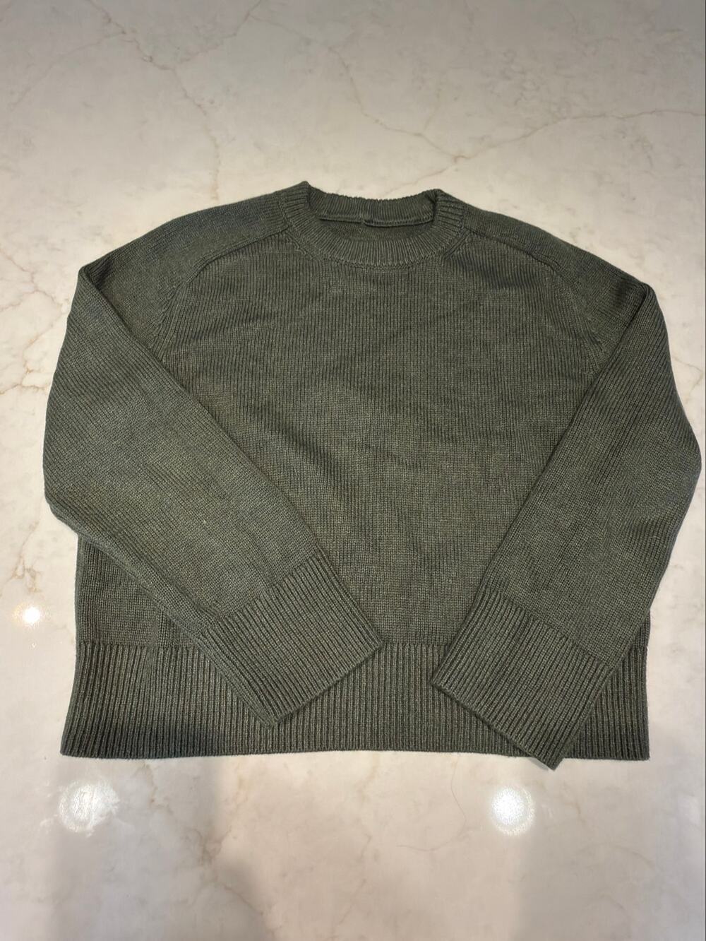 Abercrombie & Fitch Women’s Green Crewneck Knit Sweater Size S Cotton Blend